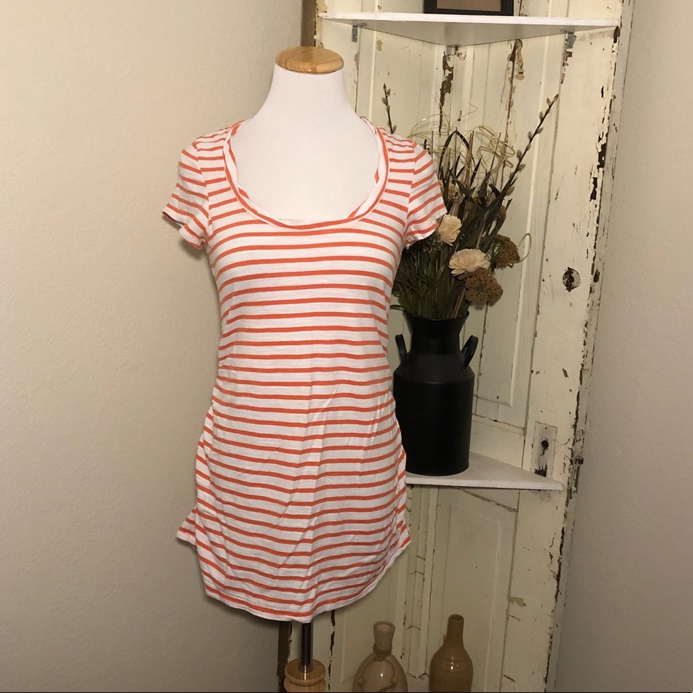 SOLD ELSEWHERE Old Navy Maternity Tee